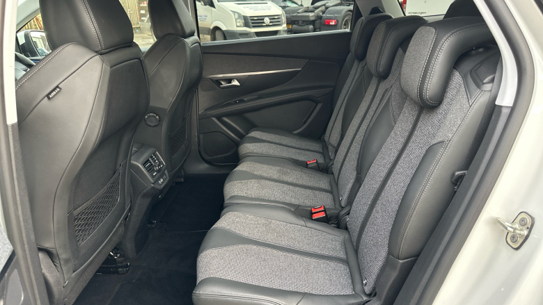 Peugeot 5008 1.2 PureTech Allure 5dr EAT8 Petrol Estate